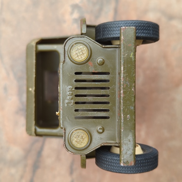 1965 Mini Tonka Pressed Steel No. 40 Jeep Commander - Picture 3 of 12